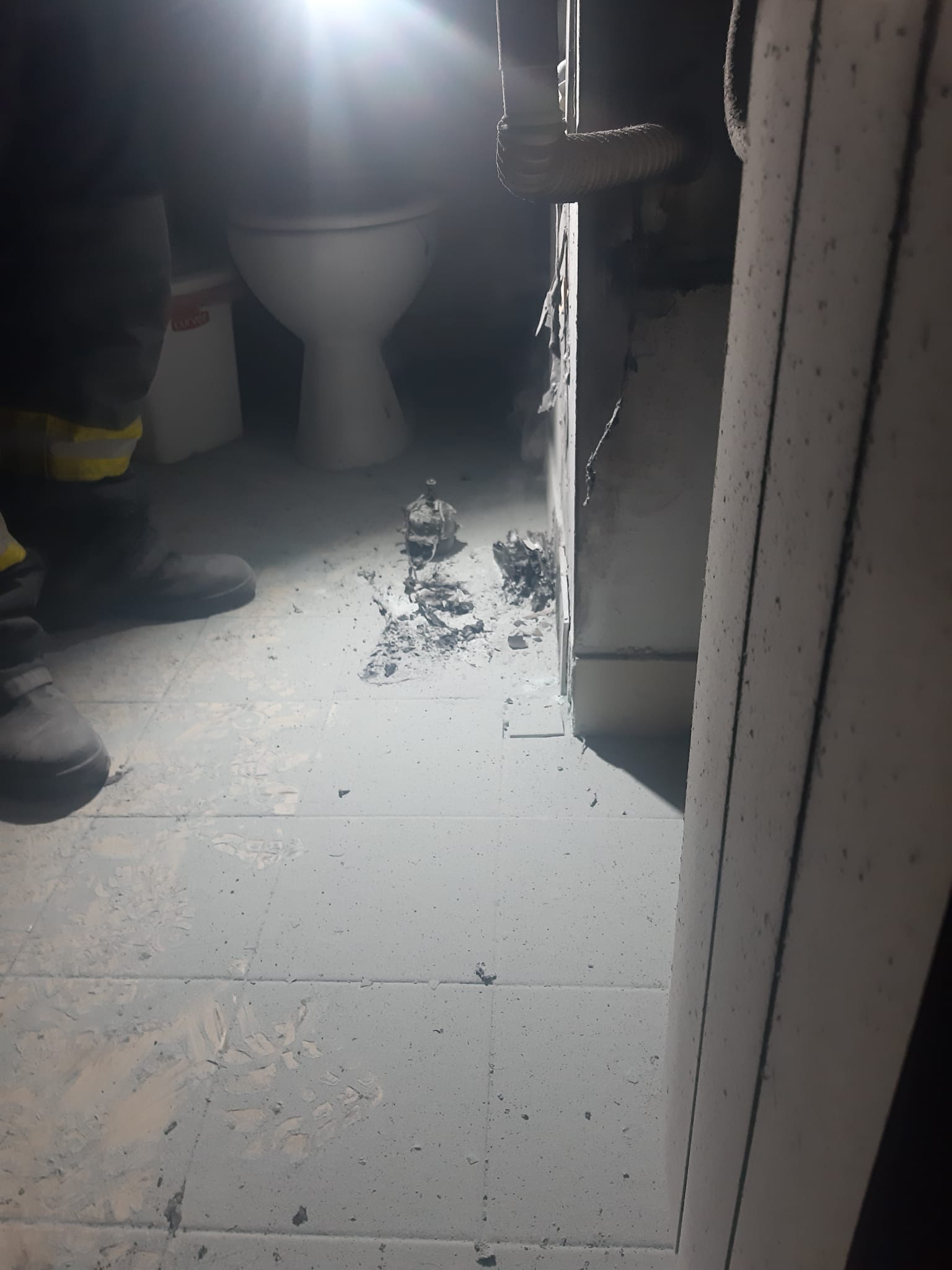 Incendiu la o cofetărie din buricul Câmpinii, din cauza uscătorului de mâini