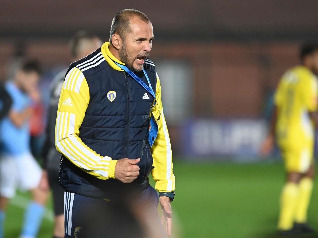 Cu o “mână de ajutor” de la Universitatea Cluj, încheiere de etapă tot în zona de play-off pentru FC Petrolul! După 16 meciuri din sezonul regular al Superligii, “lupii” au bifat tot atâtea victorii ca și FC Hermannstadt, altă nou-promovată, fiind astfel pe locurile 5-6, la acest capitol! Cu o “mână de ajutor” de la Universitatea Cluj, încheiere de etapă tot în zona de play-off pentru FC Petrolul! După 16 meciuri din sezonul regular al Superligii, “lupii” au bifat tot atâtea victorii ca și FC Hermannstadt, altă nou-promovată, fiind astfel pe locurile 5-6, la acest capitol!