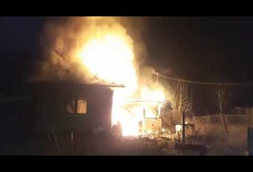 Bărbat găsit carbonizat, de pompieri, în casa în flăcări