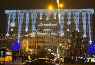 Cum arată centrul Ploieștiului iluminat de Sărbători