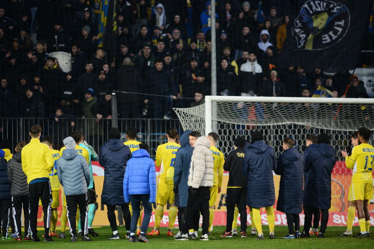 Când admiți că și un punct ar fi bun, deși joci pe teren propriu și în fața unei echipe aflate la 7 puncte mai jos, se poate întâmpla să și iasă astfel. Și-a și ieșit la capătul meciului dintre FC Petrolul și FC U 1948 Craiova, ultimul din 2022 pentru ambele grupări