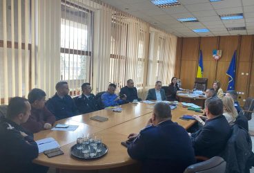 Întâlnire la Prefectura Prahova pentru pregătirea luptei cu iarna