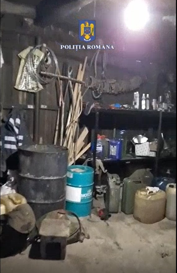 Percheziții în două cauze penale diferite. Persoane cercetate pentru proxenetism și furt de produse petroliere și componente metalice Percheziții în două cauze penale diferite. Persoane cercetate pentru proxenetism și furt de produse petroliere și componente metalice