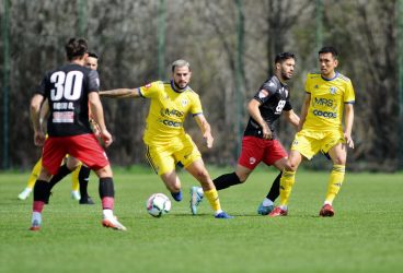 Copilu a pus la treabă IGI și o clinică medicală, pentru a se vedea dacă se pot rezolva trei transferuri la FC Petrolul. Mai sunt numai opt meciuri de jucat din play-out și ar putea intra timpul în sac pentru clubul găzarilor!