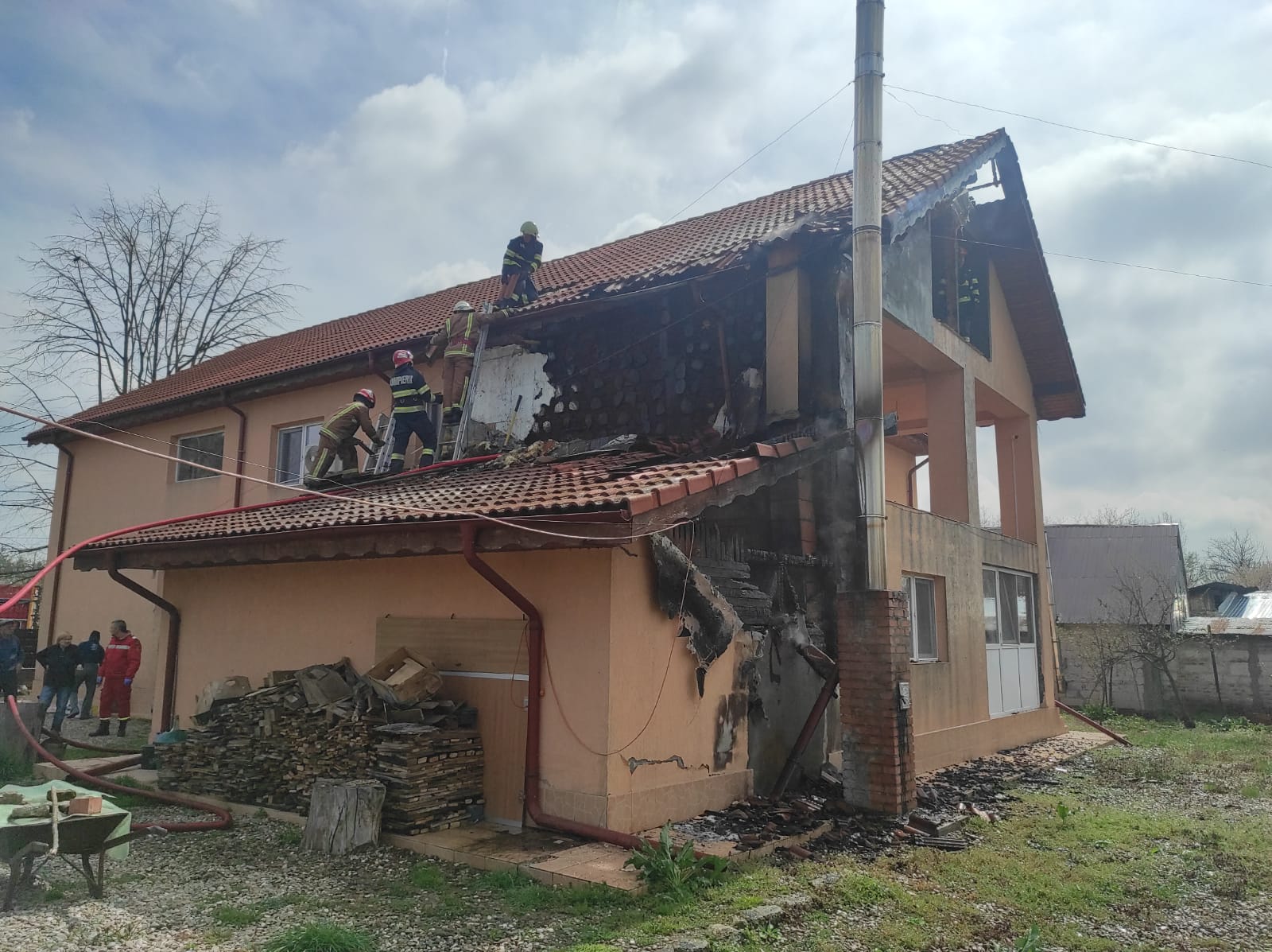 Imagini de la incendiul din satul Goga! Imagini de la incendiul din satul Goga!