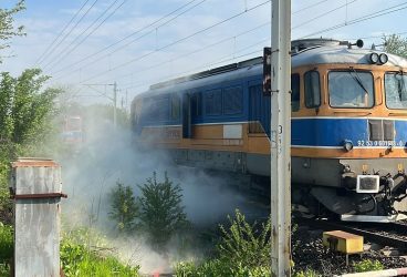 Incendiu la locomotiva unui tren, în Gara Crivina