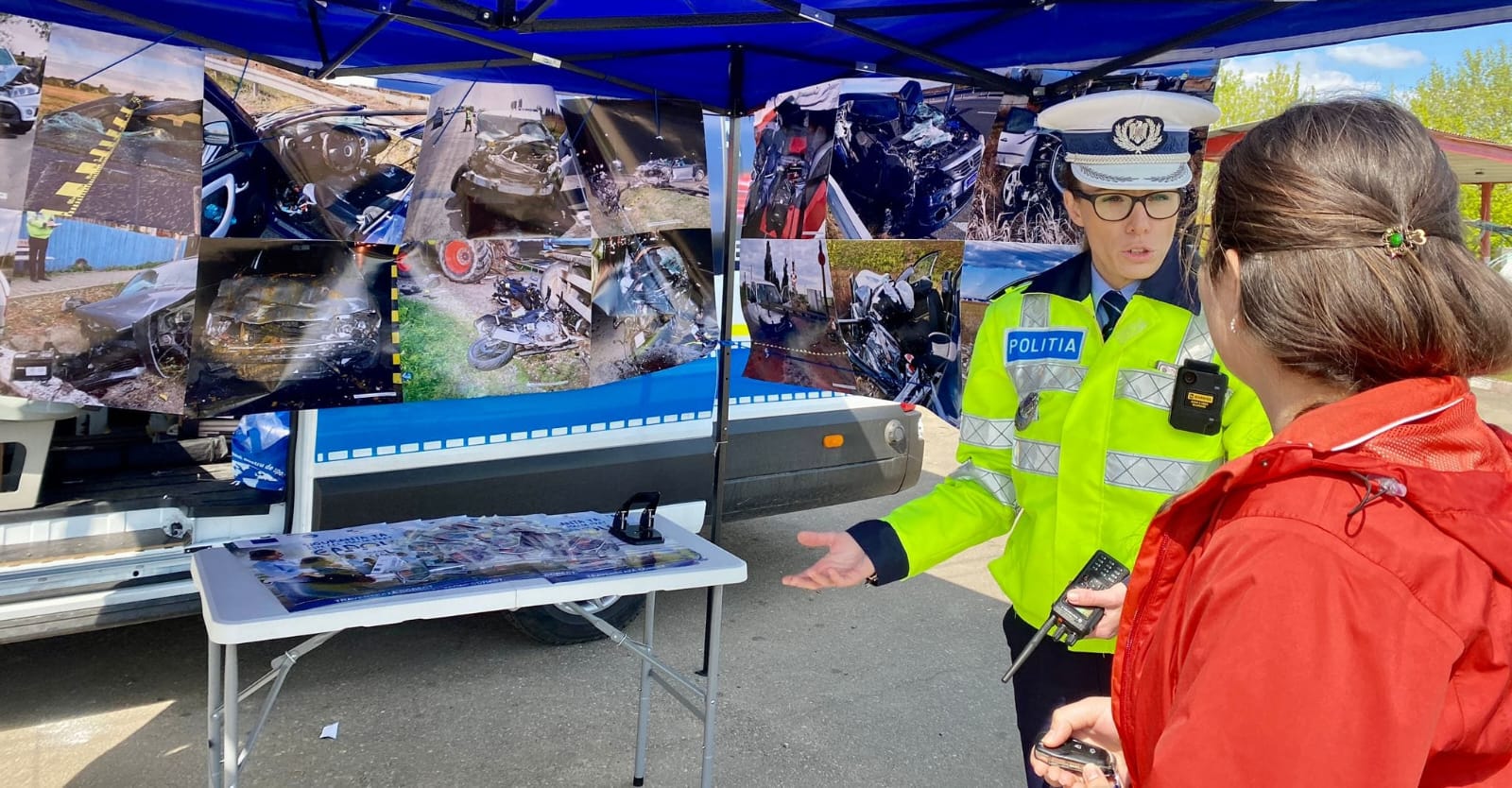 Amenzi în valoare de peste 30.000 lei, după o acţiune a Poliţiei Rutiere pe DN1D Amenzi în valoare de peste 30.000 lei, după o acţiune a Poliţiei Rutiere pe DN1D