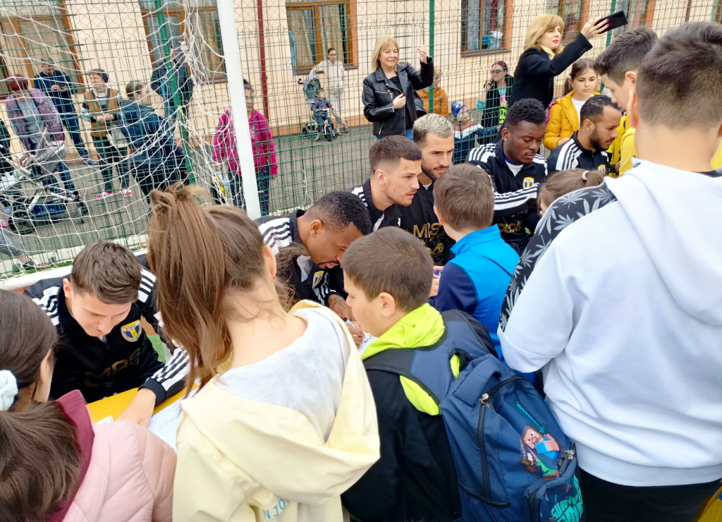 Cu “Jeff” înainte, pentru revenirea în postură de lider al play-out-ului! Totuși, CS Mioveni nu este o nucă ușor de spart, deoarece chiar joacă!