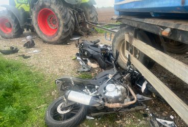 UPDATE. Accident grav între un tractor și două motociclete, pe DN1D, Ploieşti – Urziceni