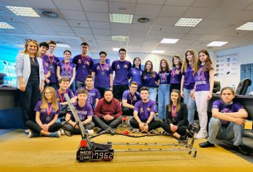 Echipa de robotică Ro2D2 – C.N. “Mihai Viteazul” Ploieşti, premiată de către primarul Volosevici