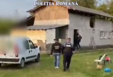 Percheziţii în Ploieşti şi Dumbrăveşti, într-un dosar de furt calificat