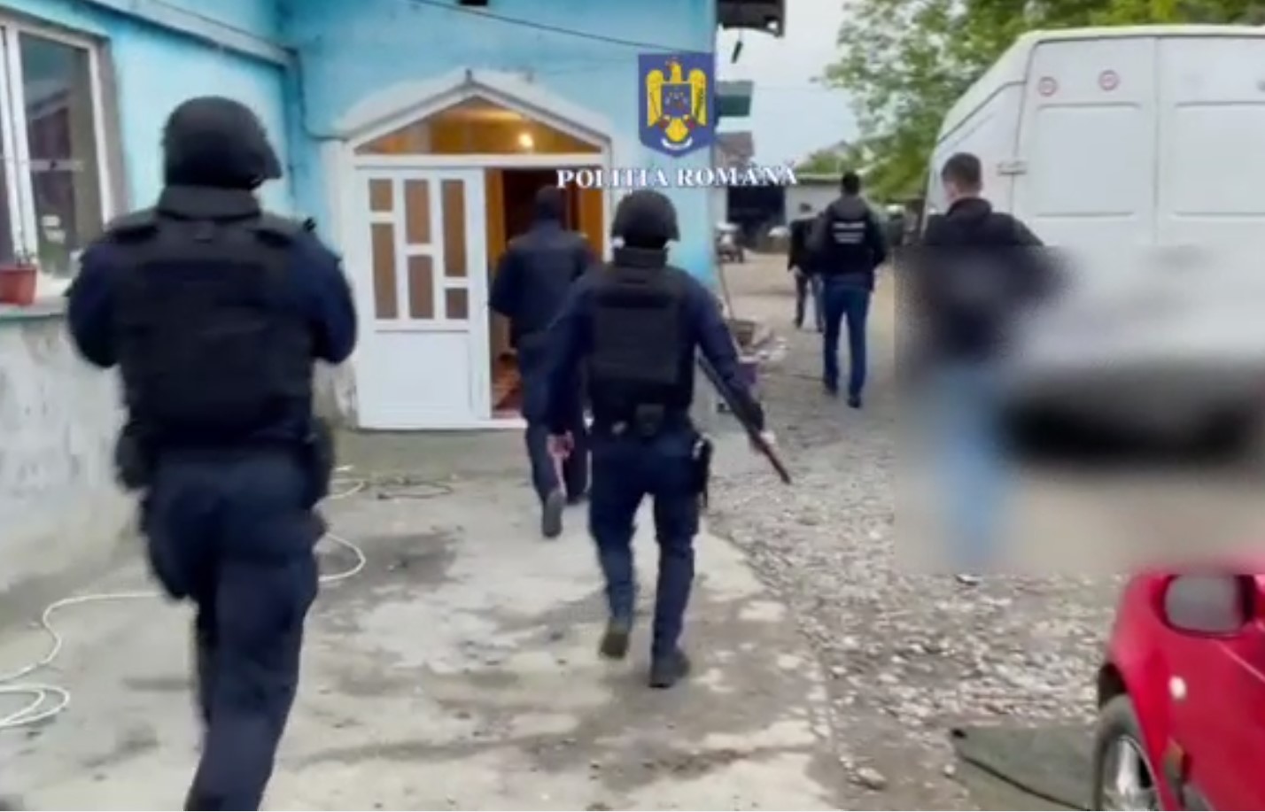 Percheziţii, miercuri dimineaţa, într-un dosar de furt calificat – VIDEO Percheziţii, miercuri dimineaţa, într-un dosar de furt calificat – VIDEO