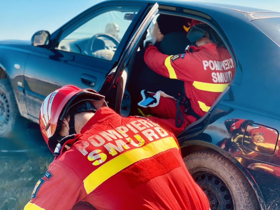 Accident grav pe DN1A, la Cheia. Printre victime se află şi o femeie gravidă Accident grav pe DN1A, la Cheia. Printre victime se află şi o femeie gravidă