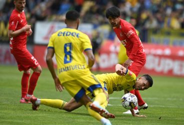 VAR-ul nu a mai ținut cu Petrolul și i-a pus nemeritat balonul pe… var Sibiului! “Lupii” au terminat meciurile de acasă așa cum le-au început: eșecuri la același scor, 0-1, însă în urma unor penaltiuri de neacordat!