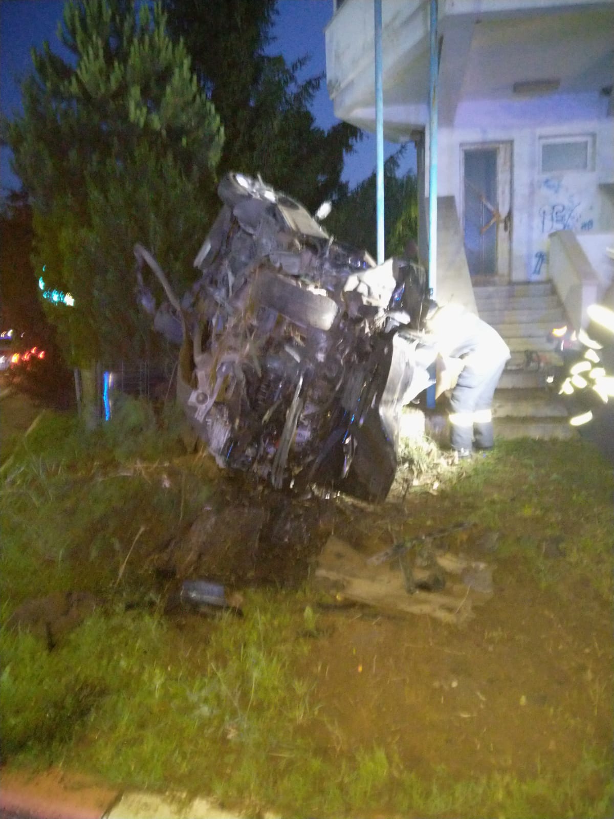 Accident mortal pe DN1, în Băneşti. Un bărbat a decedat după ce s-a răsturnat cu maşina Accident mortal pe DN1, în Băneşti. Un bărbat a decedat după ce s-a răsturnat cu maşina