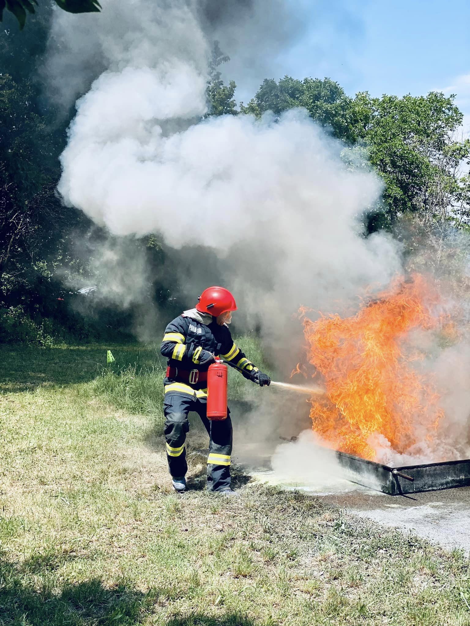 Concursurile Serviciilor Profesioniste pentru Situații de Urgență şi-au desemnat câștigătorii Concursurile Serviciilor Profesioniste pentru Situații de Urgență şi-au desemnat câștigătorii
