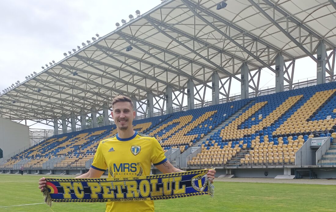 De la “minim” spre “maxim”, la FC Petrolul? Un fotbalist retrogradat din SuperLigă și doi din play-out-ul L2 – primele transferuri. Garutti, Mitrov și Gavrilaș au fost prezentați oficial, în ziua plecării în Slovenia. Speranțe mari pentru Valentin Țicu la turneul final!