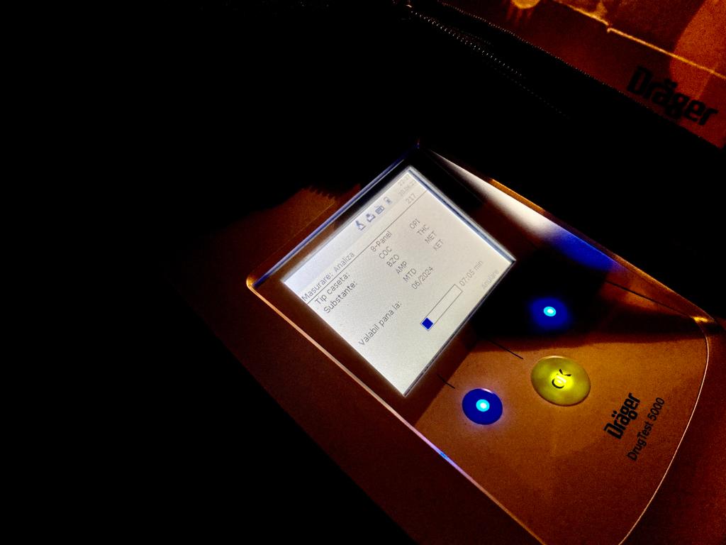 Şoferi testaţi pozitiv pentru droguri, depistaţi în Ploieşti şi Urlaţi Şoferi testaţi pozitiv pentru droguri, depistaţi în Ploieşti şi Urlaţi