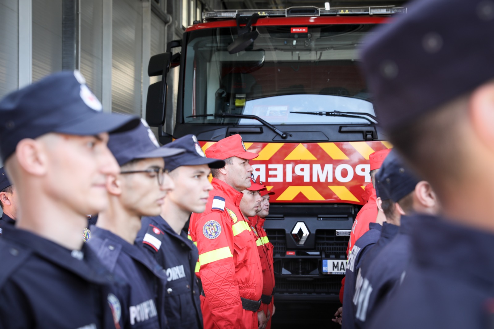 ISU Prahova, verificări în judeţ la unităţi de cultură şi centre comerciale