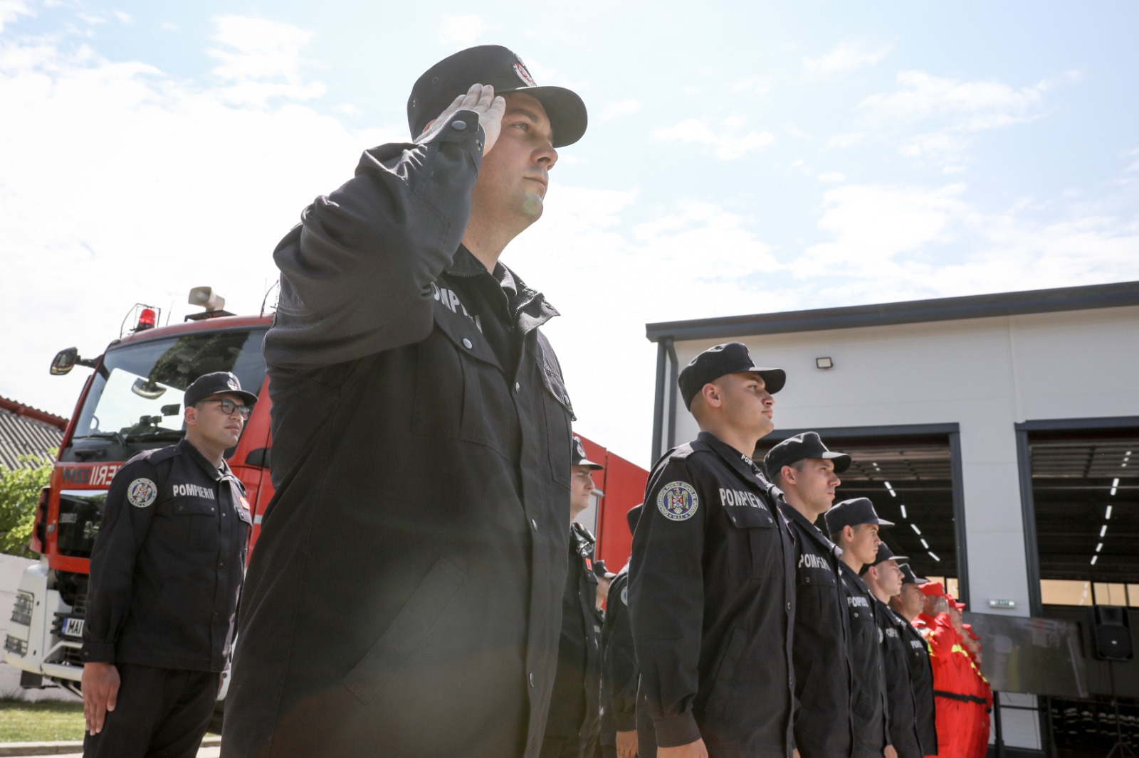 Mesajul prim-ministrului Marcel Ciolacu prilejuit de Ziua Pompierilor din România