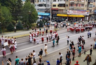 15 August 2023 – petrecere pe cinste la Vălenii de Munte. Galerie foto de la târgul de Sfânta Maria Mare