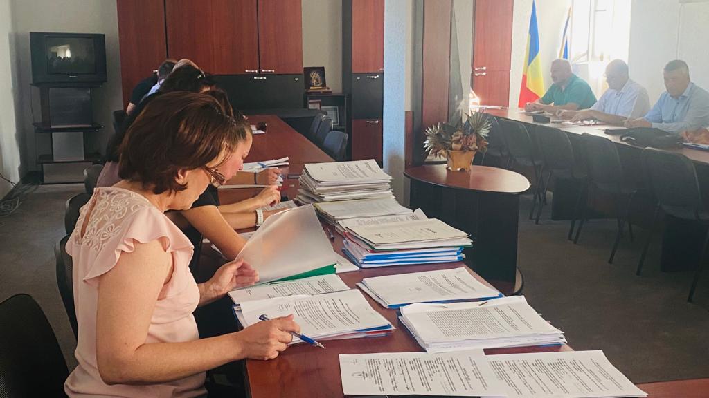 Şedinţă importantă la Prefectura Prahova: Titluri de proprietate emise, modificate sau retrase. Localităţile vizate Şedinţă importantă la Prefectura Prahova: Titluri de proprietate emise, modificate sau retrase. Localităţile vizate
