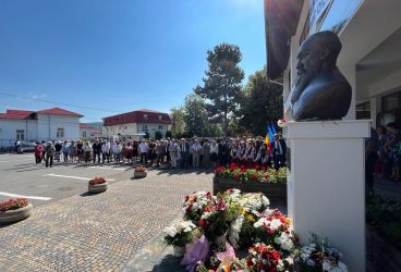 Au început cursurile Universităţii Populare “Nicolae Iorga” – Vălenii de Munte, ediţia 2023 – Galerie foto