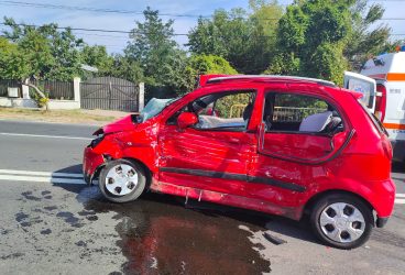 Accident între un TIR şi un autoturism pe DN1B, în Valea Călugărească. O persoană a rămas încarcerată în stare de inconștiență