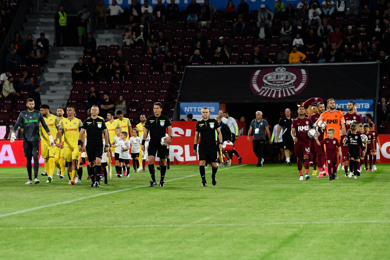 Post-factum CFR Cluj – FC Petrolul: de ce și-a pus cenușă în cap Kovacs Istvan, părerile specialiștilor despre fazele litigioase și posibilele efecte ale memoriilor anunțate de președintele executiv al “lupilor”, Claudiu Tudor