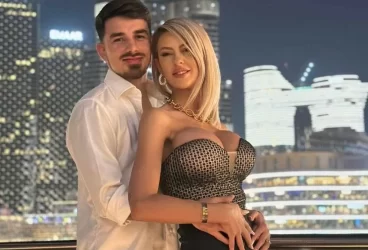 Multă răbdare, de-aici înainte, cu acum… turistul Sergiu Hanca! După accidentarea care l-a ținut departe de gazon luni bune, mijlocașul Petrolului se relaxează, cu soția, în Dubai!