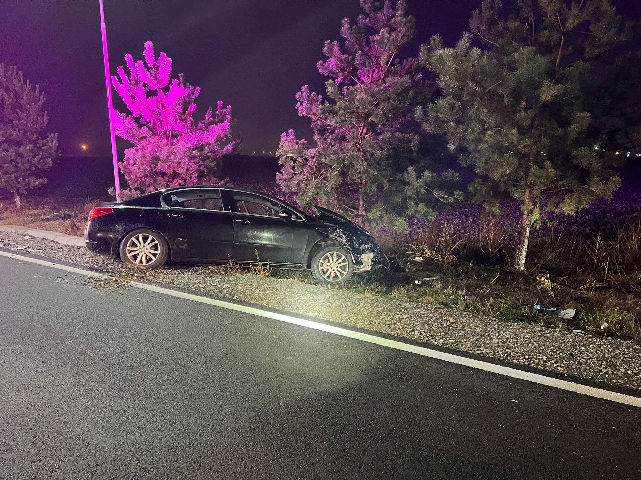 Patru autoturisme, implicate într-un accident pe DJ 720, la Floreşti Patru autoturisme, implicate într-un accident pe DJ 720, la Floreşti
