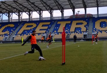 Cu o zi înainte de startul oficial al său din 2024, unul a venit; altul a plecat la/de la FC Petrolul. Bilanțul “plecări-sosiri”, imens în favoarea despărțirilor! Post-Dinamo, oare, ce se va mai afla?