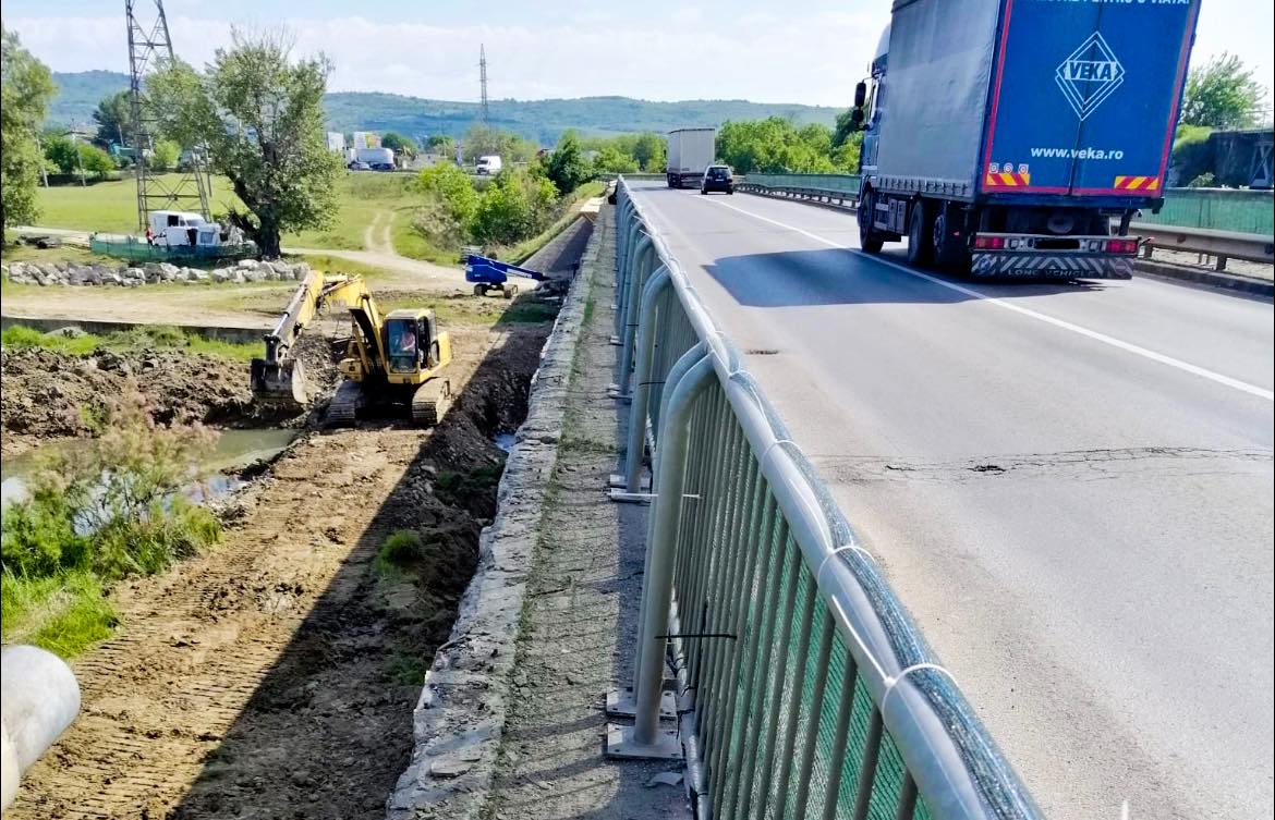 Au început lucrările la podul peste Teleajen, de la Blejoi – Galerie foto Au început lucrările la podul peste Teleajen, de la Blejoi – Galerie foto