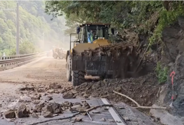 Cum se desfăşoară lucrările pentru care s-a închis traficul pe Valea Oltului