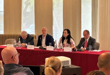 Ministrul Muncii: Introducerea salariului minim european, garanţia că salariile mici din România vor creşte