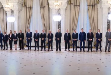 Membrii Guvernului Ilie Bolojan au depus jurământul la Cotroceni şi au mers la prima şedinţă la Palatul Victoria