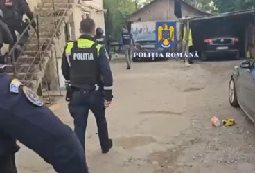 Percheziţii în Lipăneşti, într-un dosar de furt