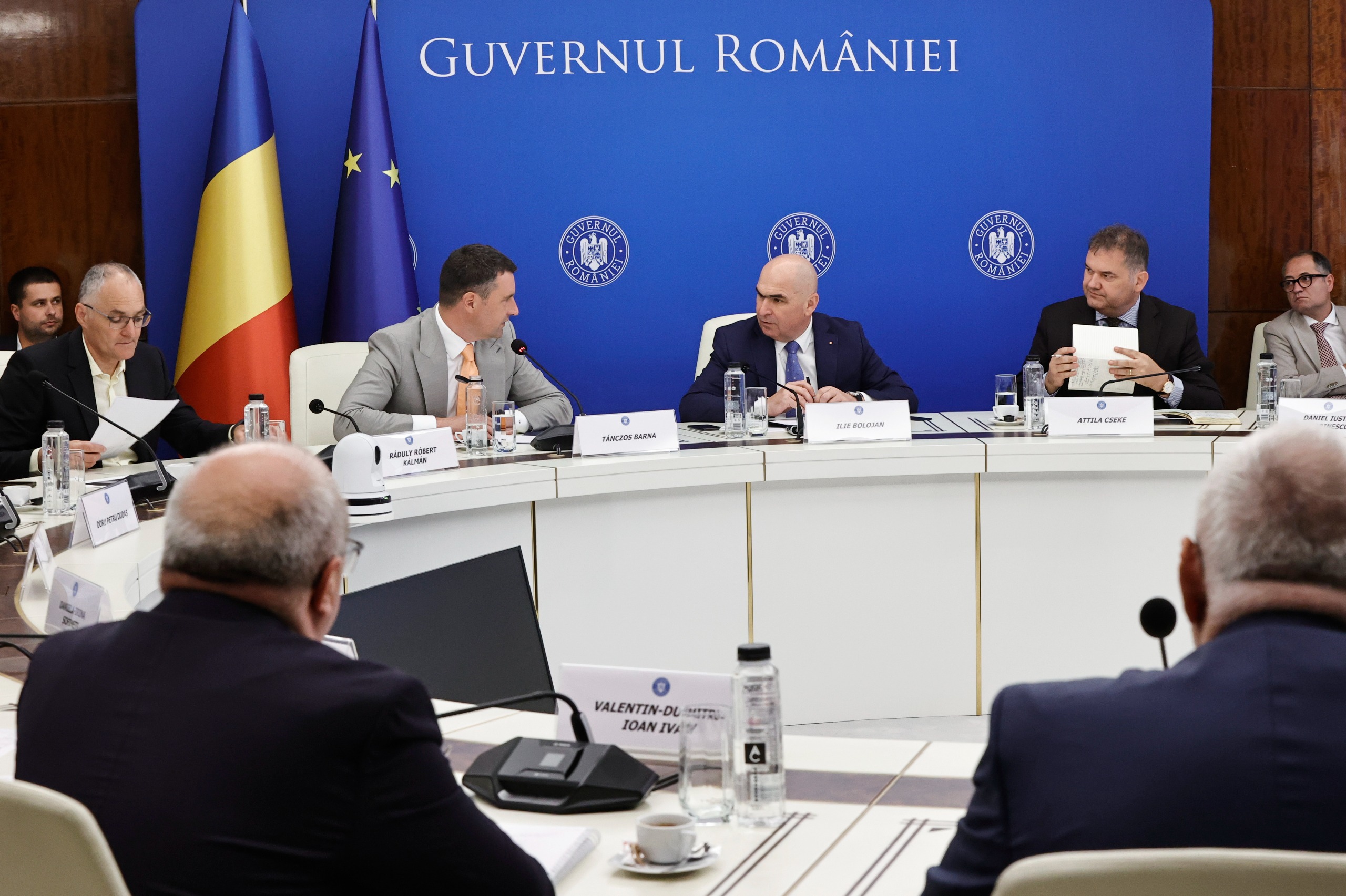 Consultări ale Guvernului cu autoritățile publice pentru pregătirea pachetului de reformă administrativă