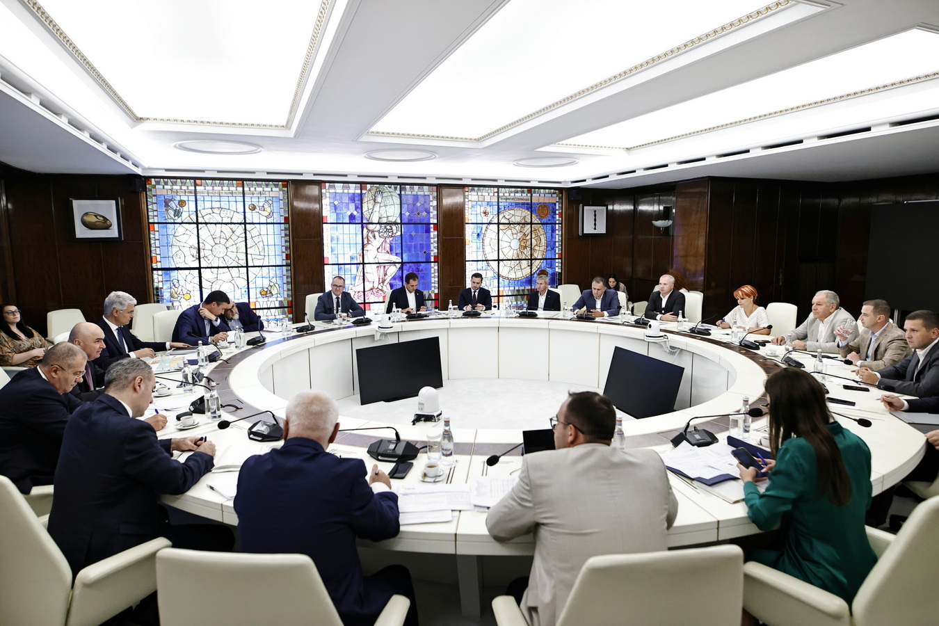 Premierul Ilie Bolojan: Investițiile din PNRR vor continua într-o manieră planificată