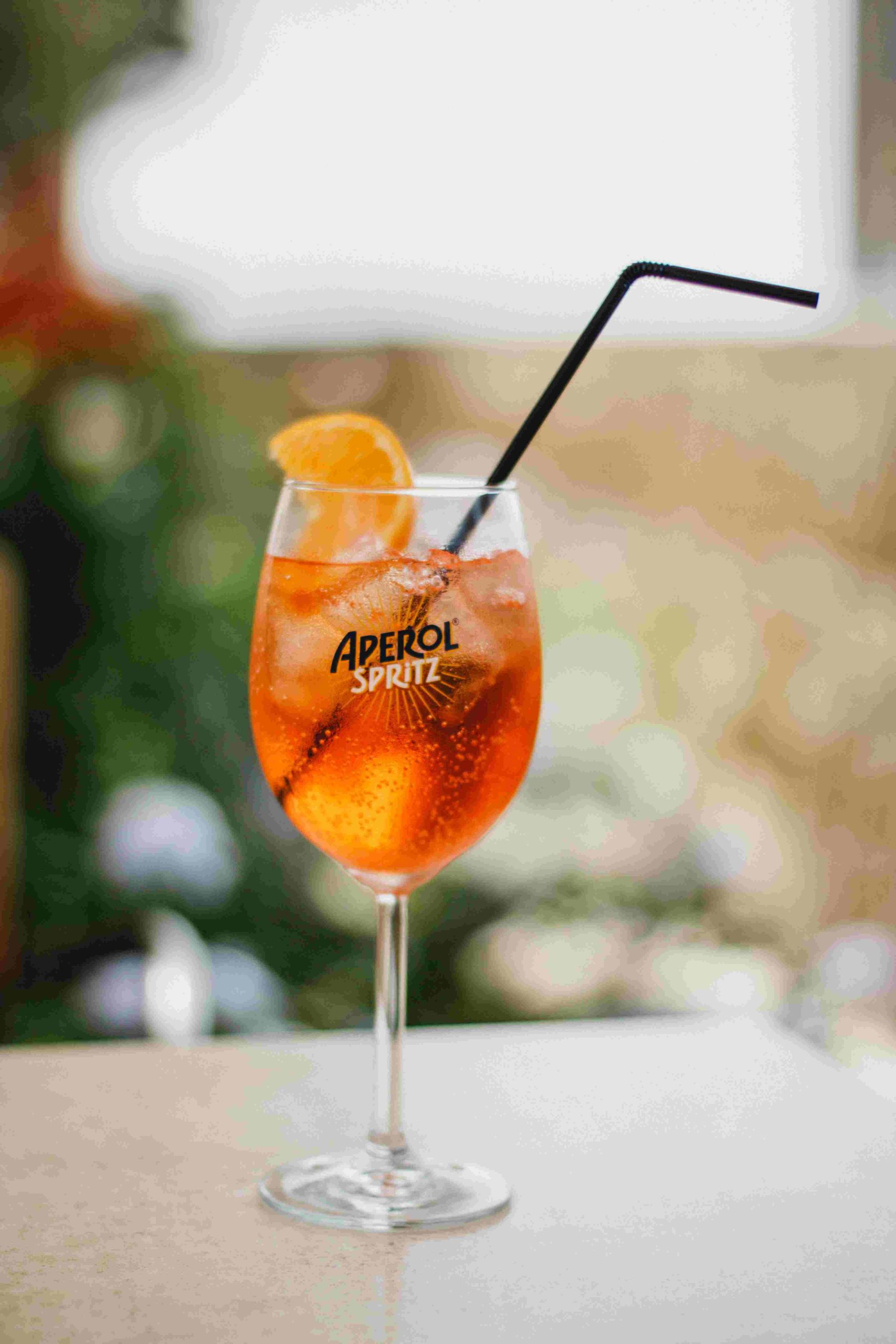 Ce urmează după Aperol Spritz? Descoperă băuturile pe cale să devină populare Ce urmează după Aperol Spritz? Descoperă băuturile pe cale să devină populare