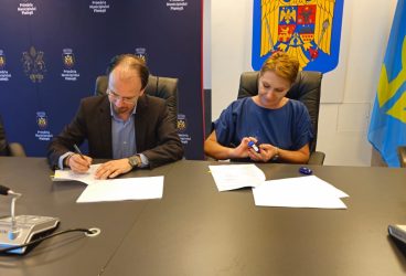 Primarul Polițeanu a semnat contractul pentru construcţia modulară de la Școala „I. A. Bassarabescu”