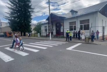 Polițiștii din Câmpina, acțiune pentru siguranța elevilor în zona unităților școlare
