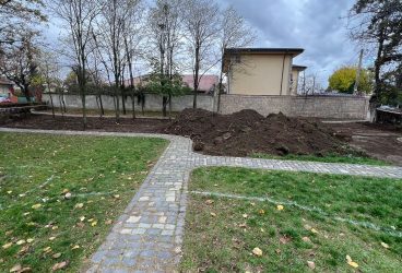 Lucrări de reamenajare a locului de joacă la intersecția străzilor Tudor Vladimirescu și Popa Farcaş
