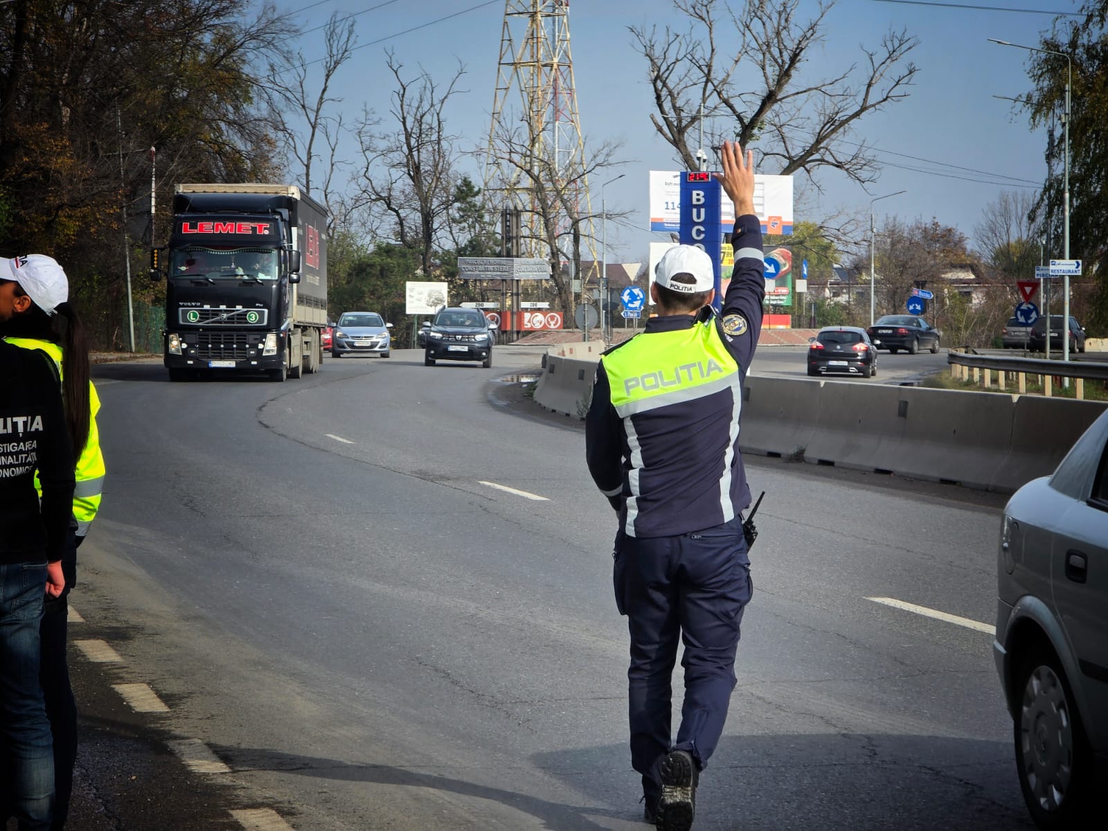 Restricţii rutiere în weekend şi luni, 1 decembrie Restricţii rutiere în weekend şi luni, 1 decembrie