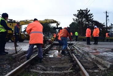 Au început lucrările pe DN1, la trecerea la nivel cu calea ferată