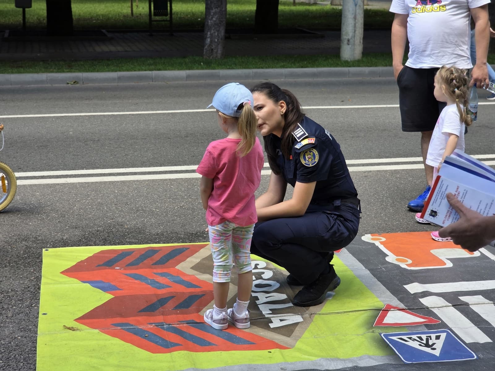 Polițiștii prahoveni, alături de comunitate în cadrul evenimentului „Noi Împreună” Polițiștii prahoveni, alături de comunitate în cadrul evenimentului „Noi Împreună”