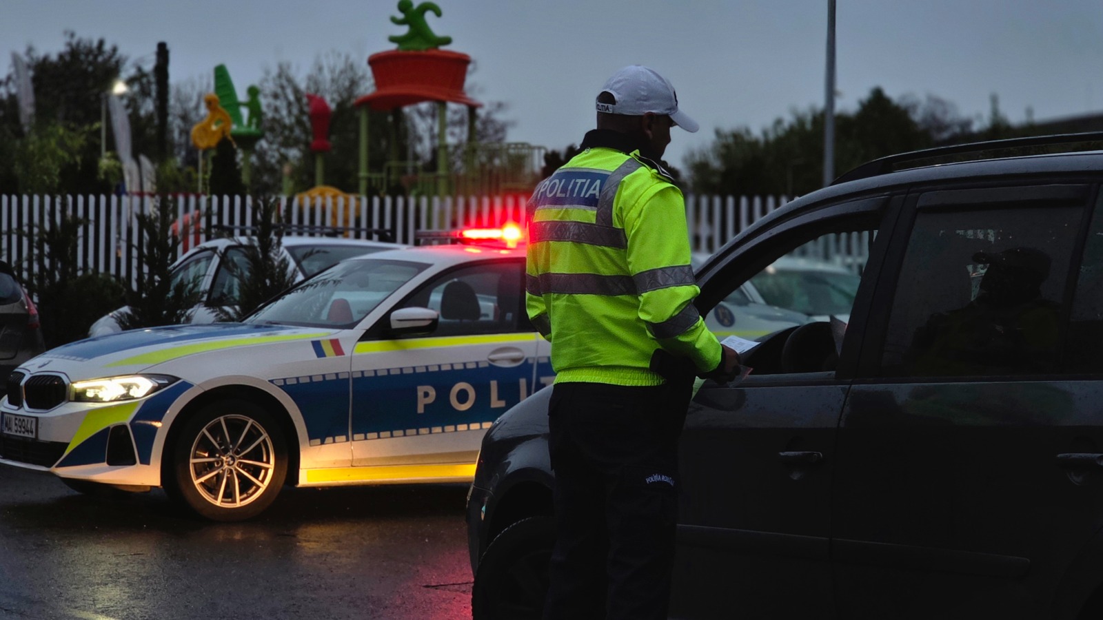 Dosare penale pe bandă rulantă în Prahova: șoferi fără drept de conducere și sub influența alcoolului
