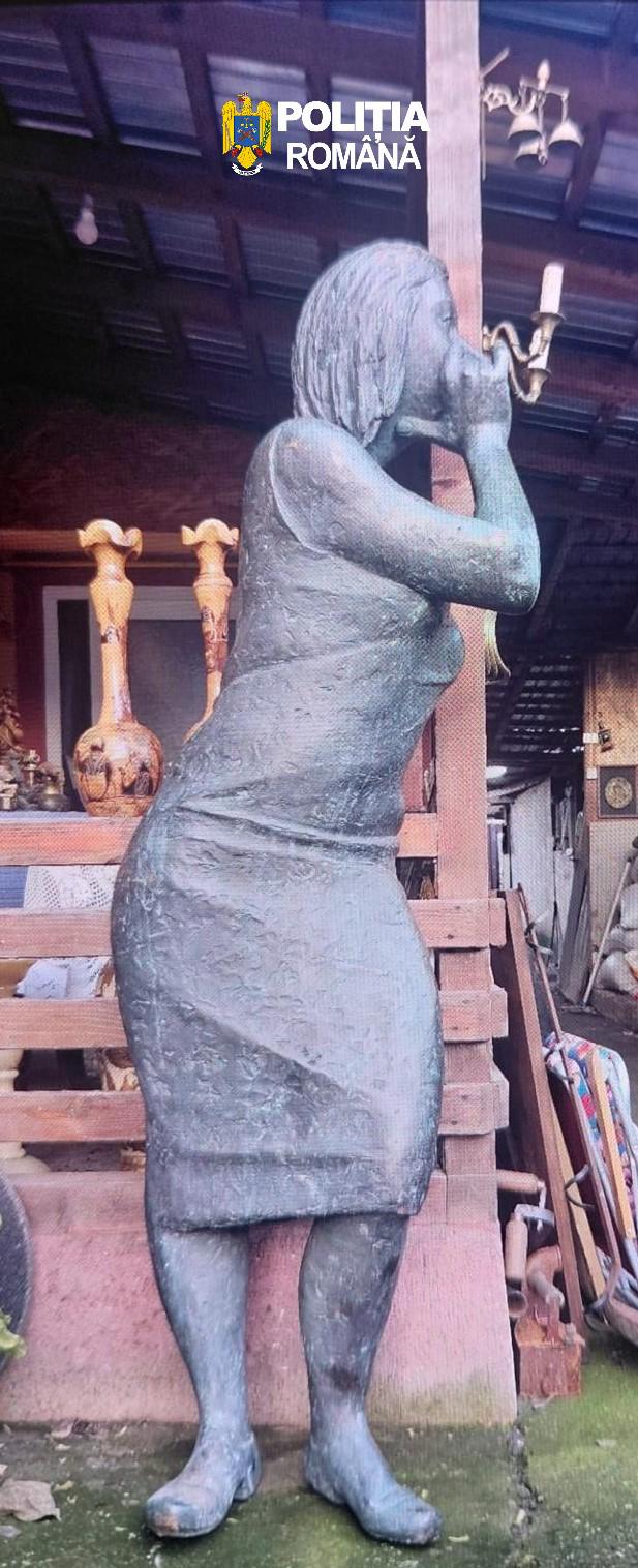 Statuetă din patrimoniul Germaniei, descoperită în Buzău şi predată IPJ Prahova