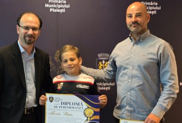 Diplomă de Performanță din partea Primăriei Ploieşti pentru Alexis Stan, cel mai tânăr pilot de drift licențiat din Europa